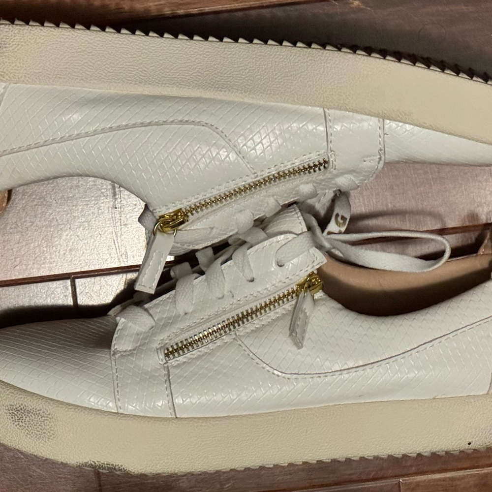 Custom swag shoes White Athletic Shoes with Textured Leather and Zipper Details